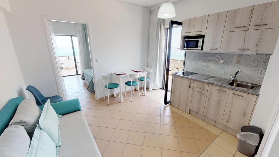 Grand Apartment | 1 bedroom, in-room safe, soundproofing, iron/ironing board