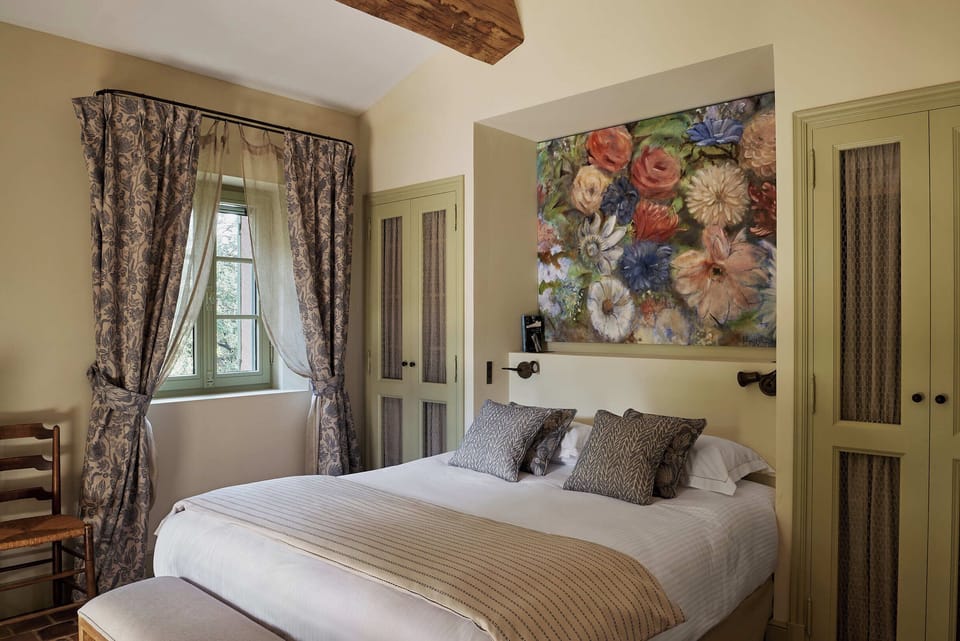 Villa des Gomberts | Frette Italian sheets, premium bedding, Select Comfort beds, minibar