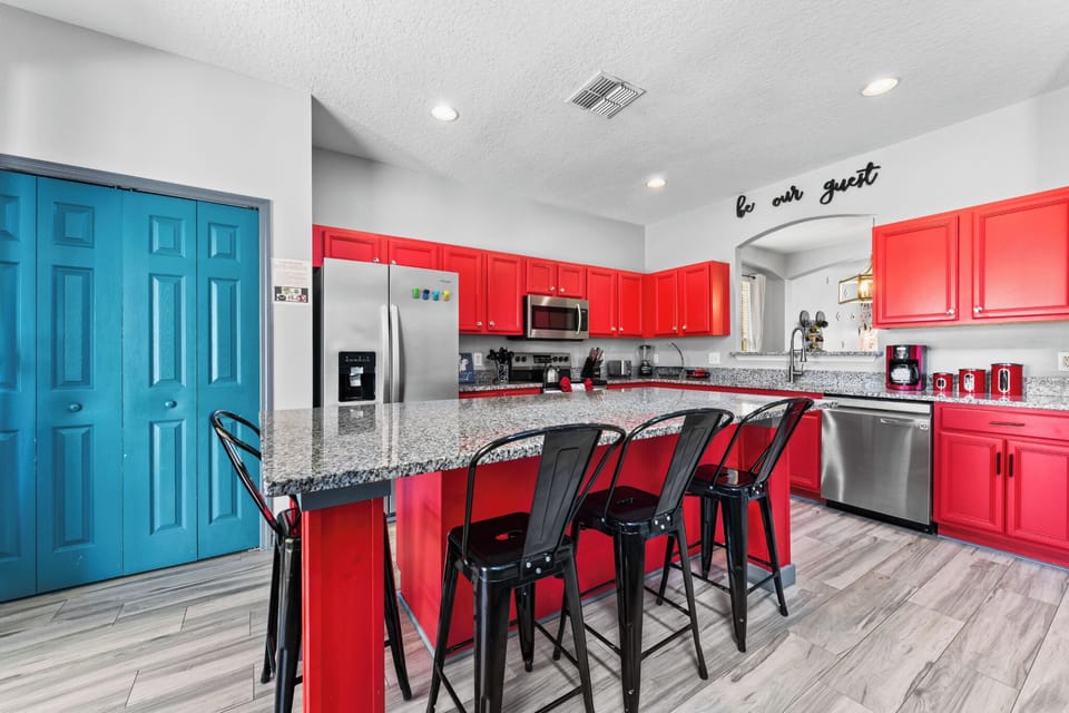 KITCHEN:  Minnie Themed Fully Equipped Kitchen with Seating for 4 at Kitchen Island