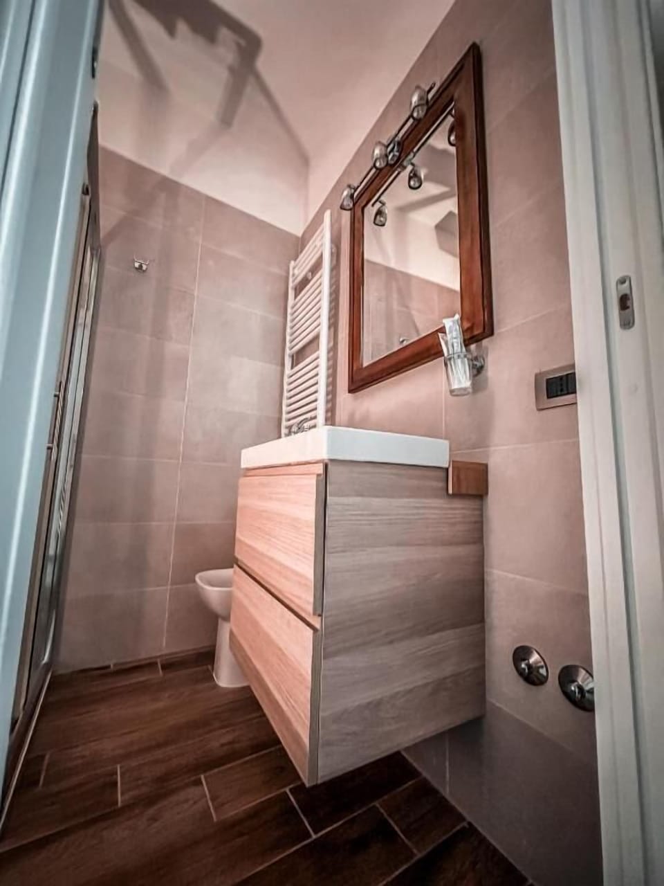Superior Room, Courtyard View | Bathroom | Shower, hair dryer, towels, soap