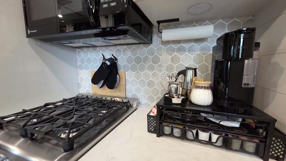 Home Sweet Home RV: Sleeps 8 at River Ranch 146 (3458)