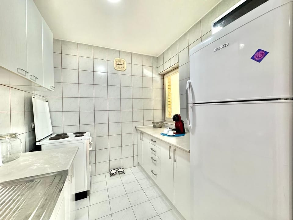 Comfort Apartment, Balcony, Park View | Private kitchen