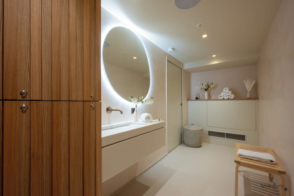 Couples treatment rooms, body treatments, body wraps, body scrubs
