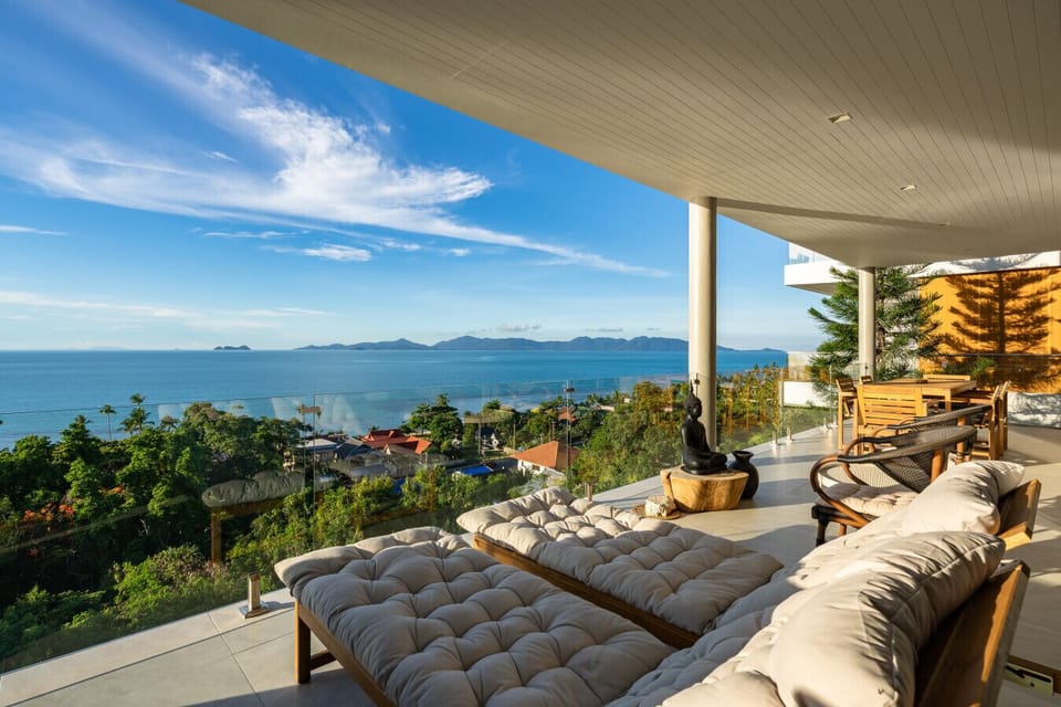 Enjoy the sea breeze from the comfort of your lounge on the balcony