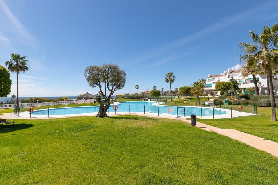 Holiday Home Swimming Pool