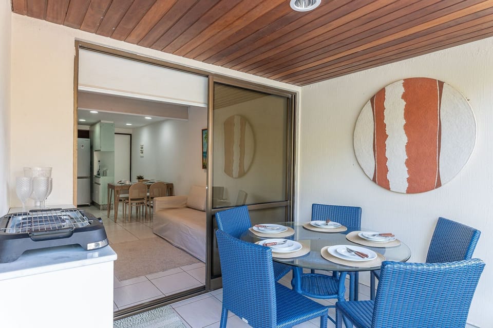 Apartment | Dining