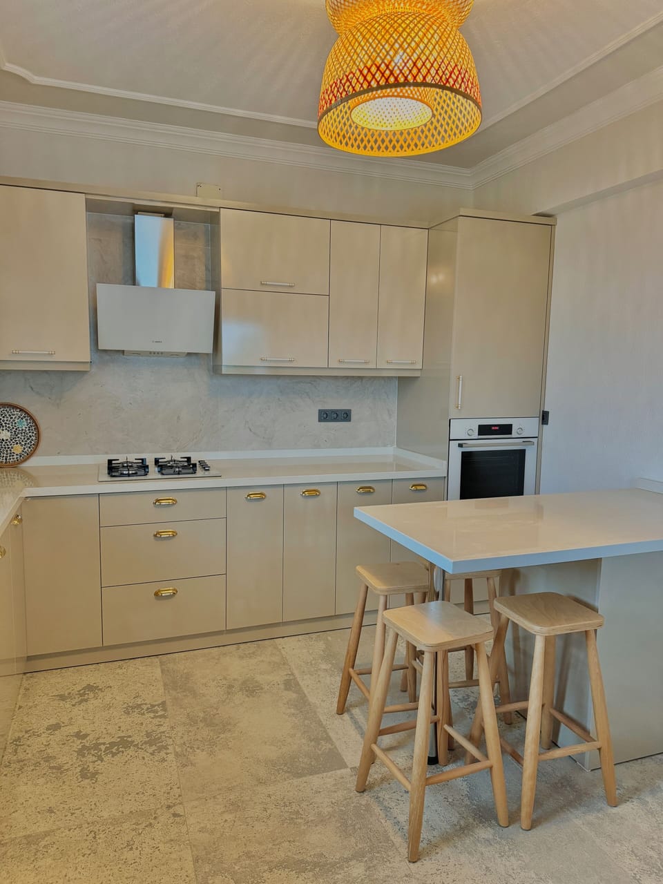 Deluxe Apartment, Mountain View | Private kitchen