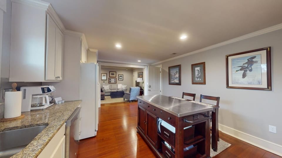 Spacious open concept kitchen with excellent amenities.