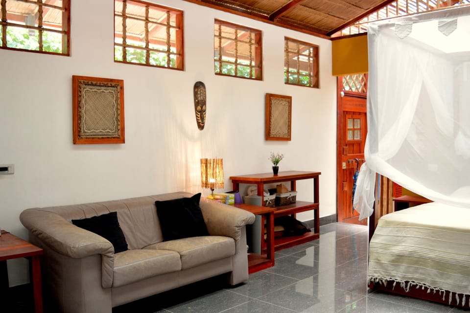 House, 2 Bedrooms, Patio, Garden View | Living room