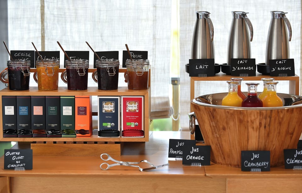 Daily buffet breakfast (EUR 28 per person)