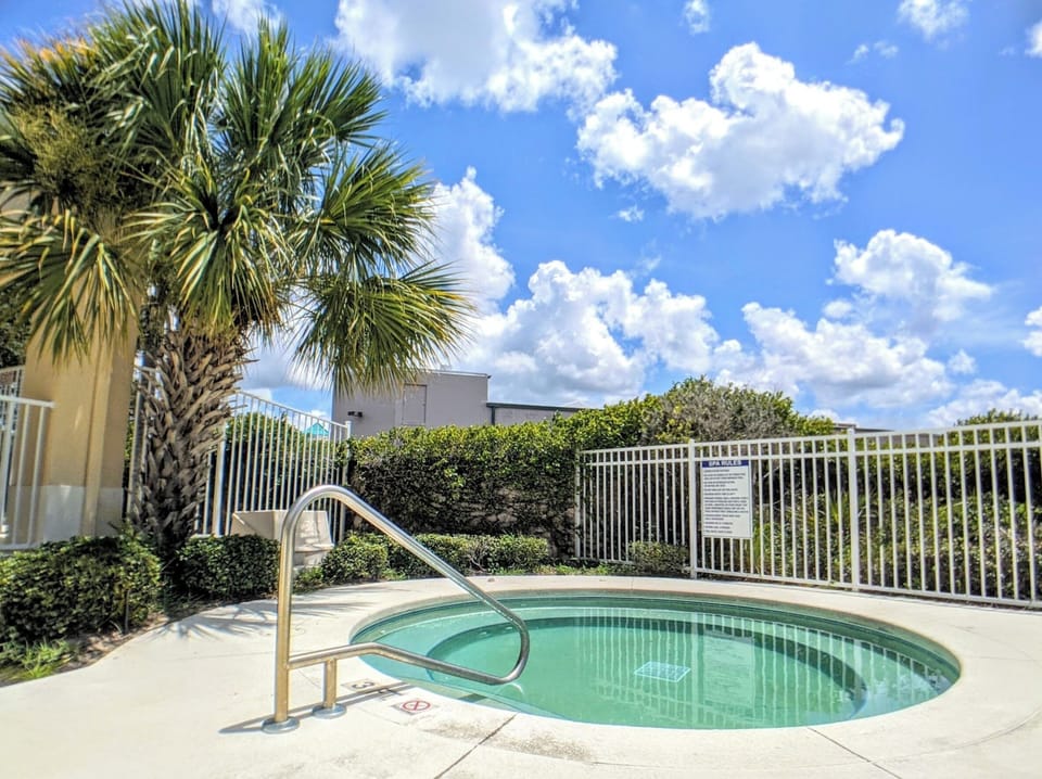 Outdoor community pool