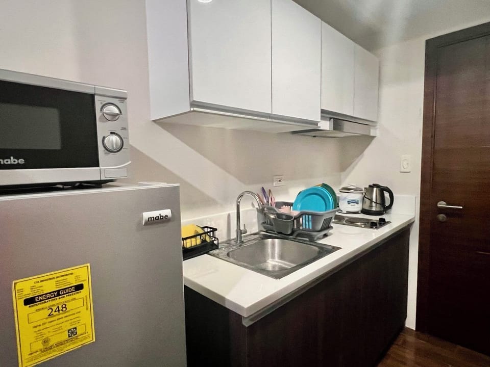Room | Private kitchen | Mini-fridge, stovetop