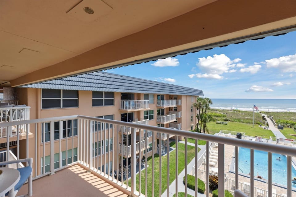 Direct ocean and pool view from patio
