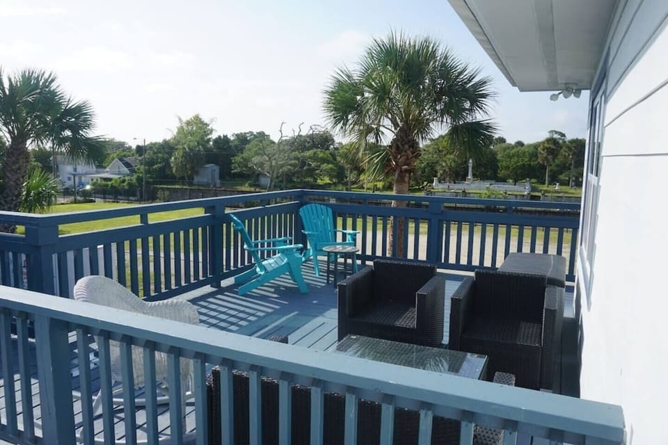 Upstairs patio 