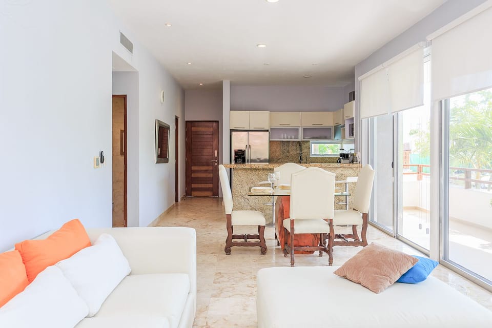 Apartment | Living area | Flat-screen TV