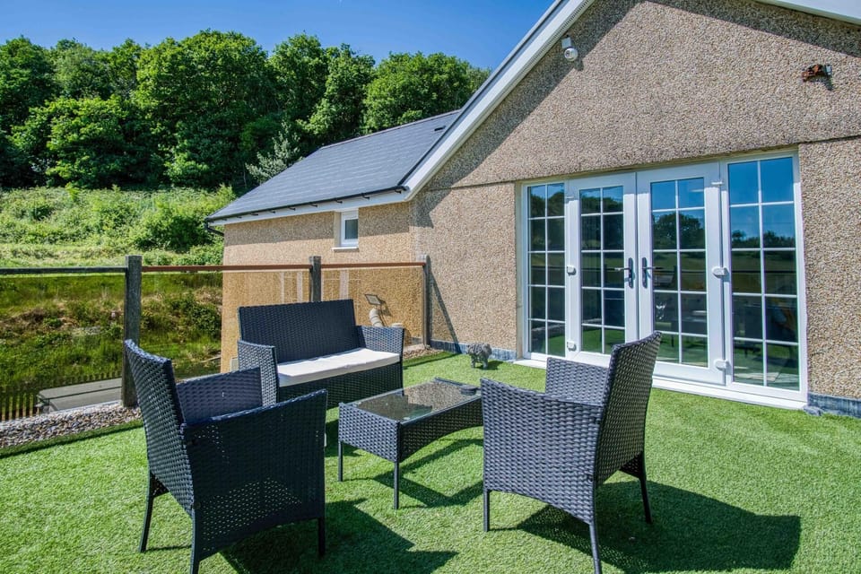 Hopkins Retreat Farm - 5 Bedroom House - Swansea (7437)
