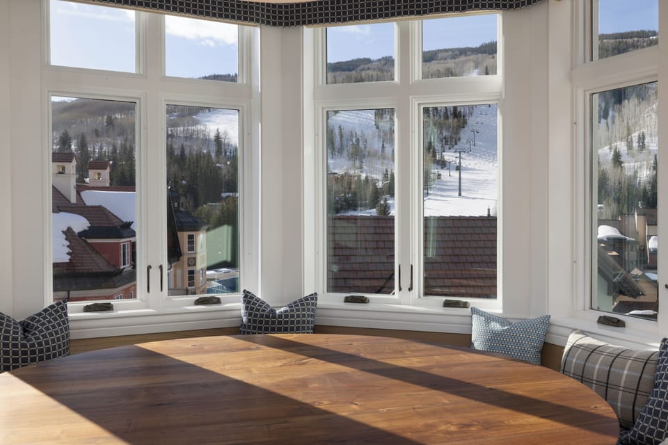 Cozy Dining Nook
