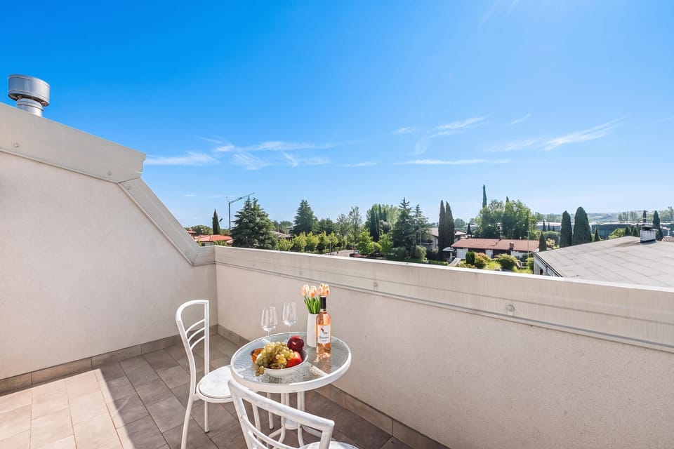 Family Apartment, 2 Bedrooms, Balcony (Matta Apartment 400m From The Lake) | Outdoor dining