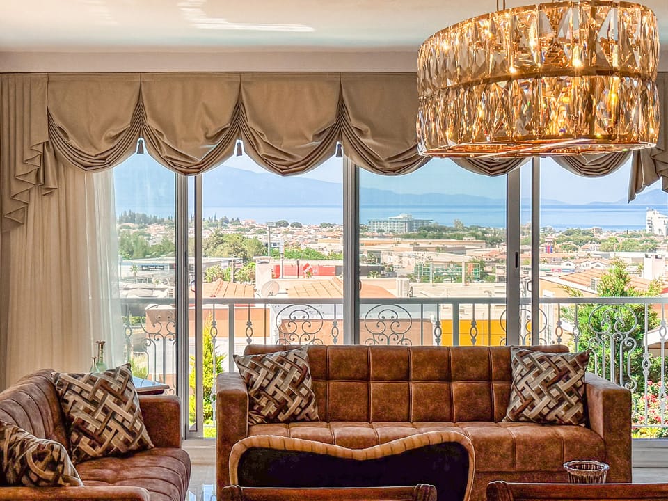 Deluxe Villa, Sea View | Living area