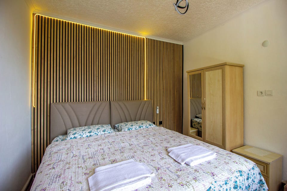 Double Room, Balcony, Sea View | Free WiFi