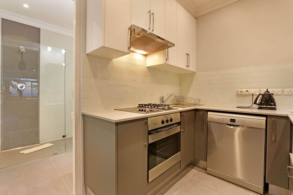 Luxury Apartment, Sea View | 2 bedrooms, iron/ironing board, free WiFi