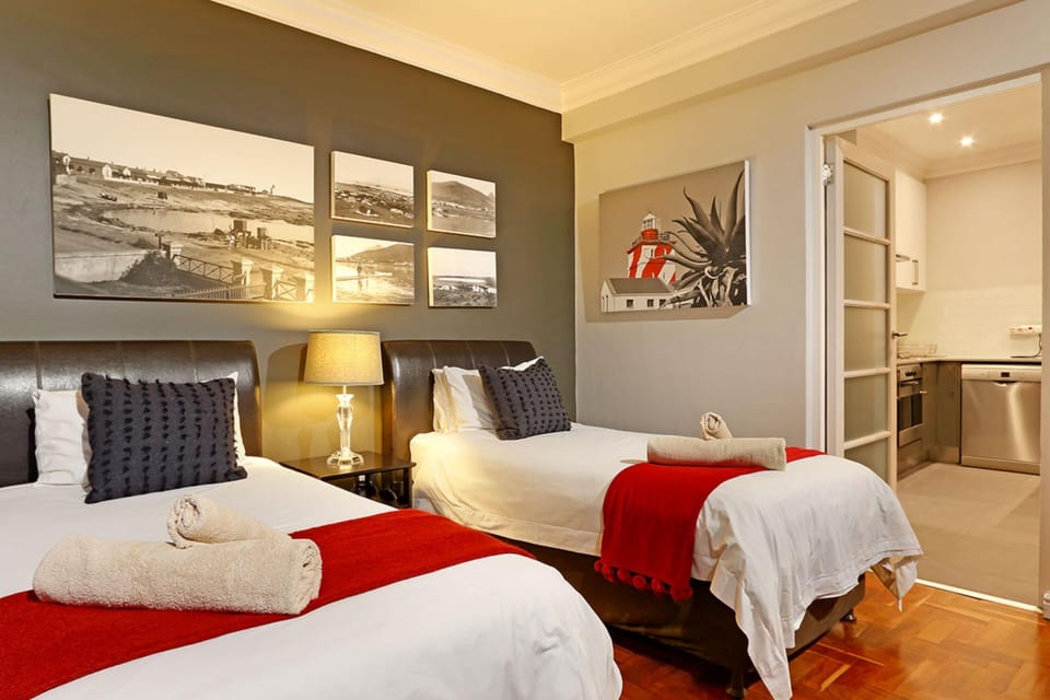 Luxury Apartment, Sea View | 2 bedrooms, iron/ironing board, free WiFi