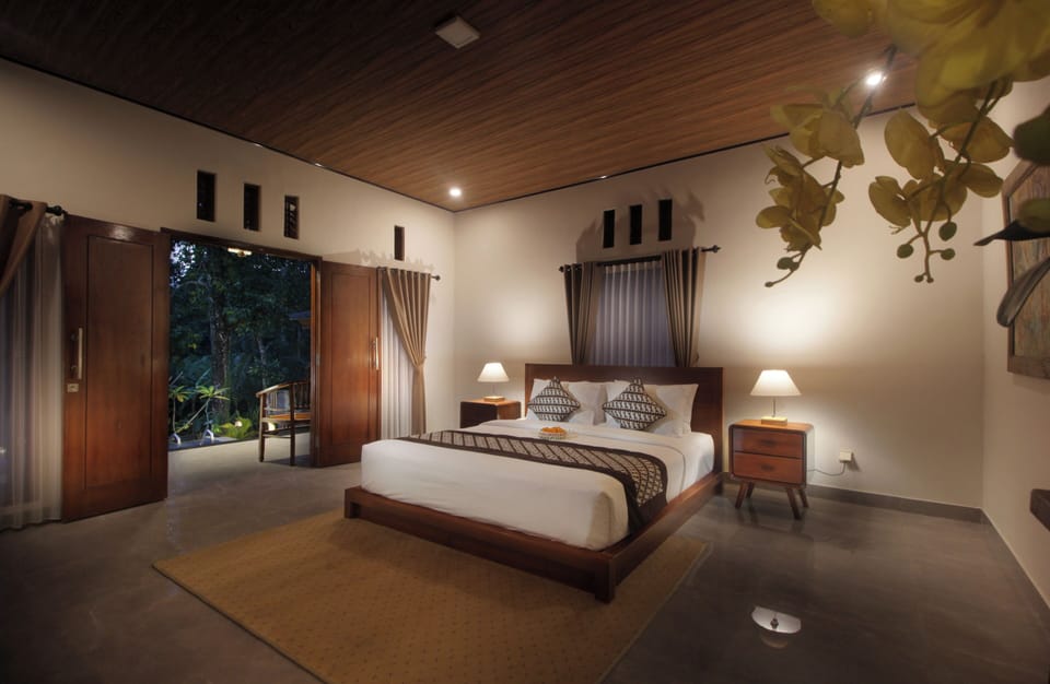 Villa, 1 Bedroom, Hill View | Desk, iron/ironing board