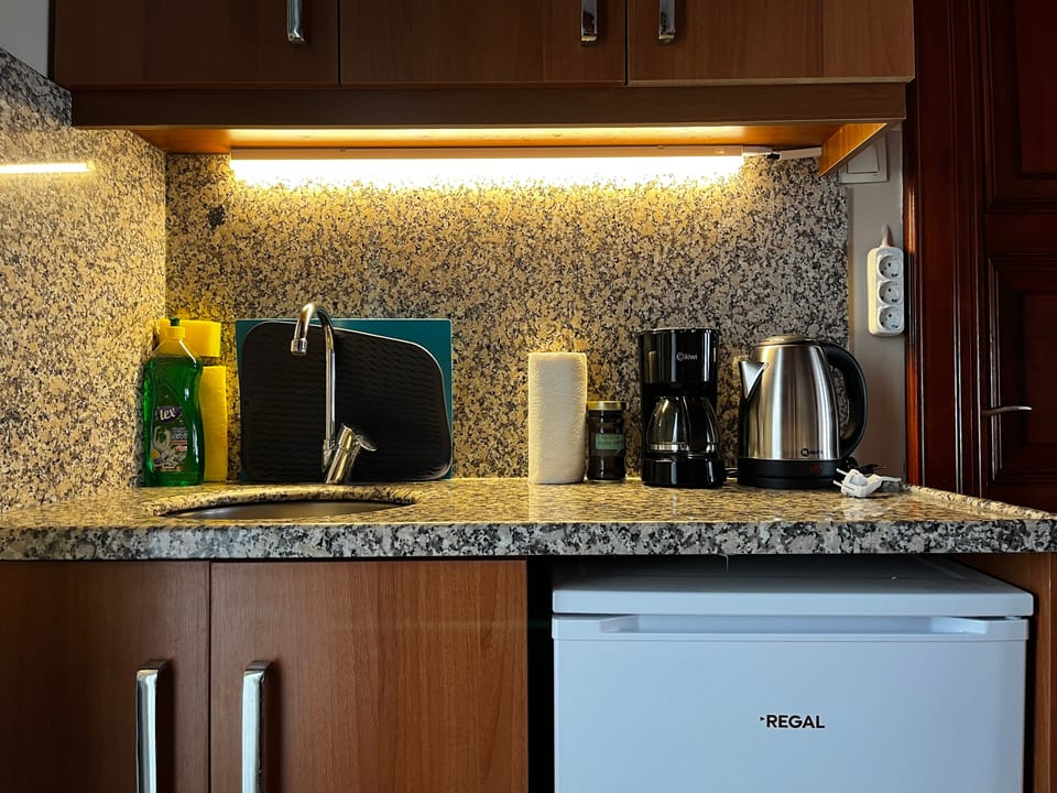 Private kitchenette