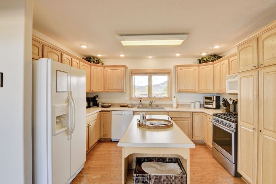Fully stocked kitchen