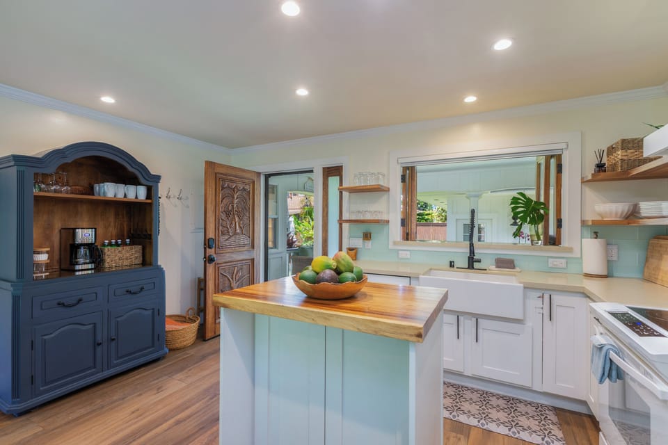 Fully stocked kitchen with all the essentials you need to cook, dine, and feel right at home.
