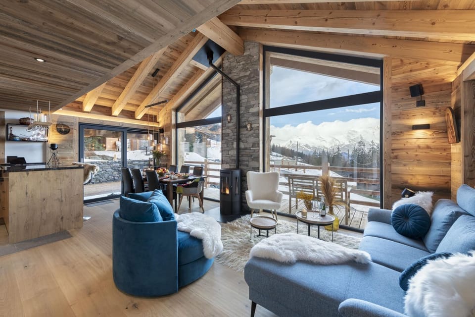Chalet (4 Bedrooms) | Front of property