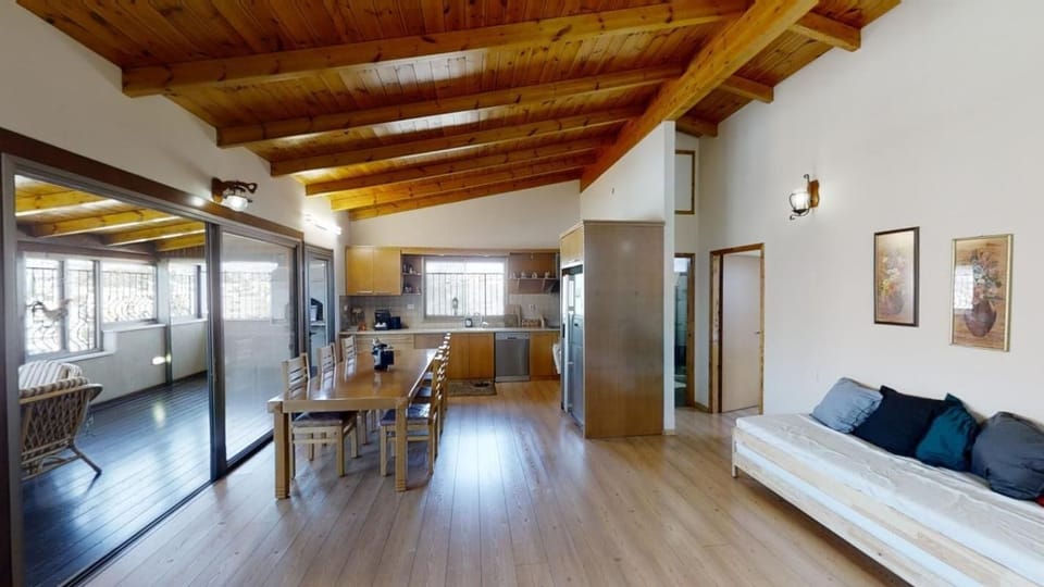 Apartment, 1 Bedroom, Smoking, Balcony | Living area