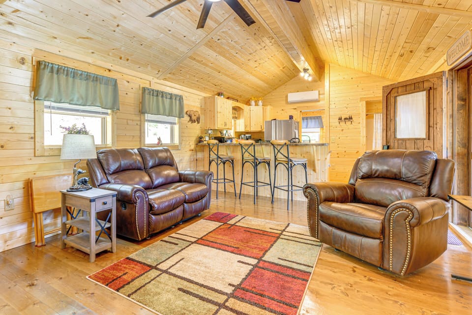 House (2 Bedrooms) | Interior