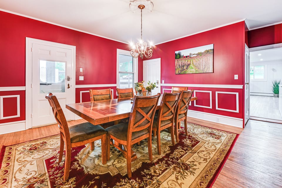 House (5 Bedrooms) | Interior