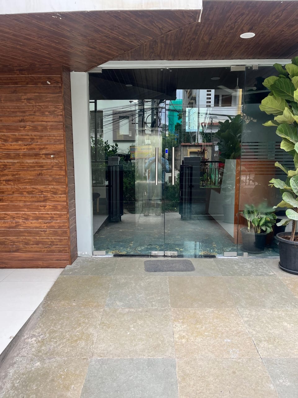 Superior Double Room, City View | Living area