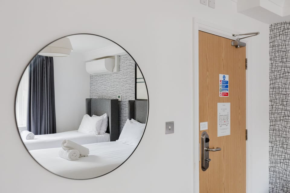 Double Room, Ensuite (with-Extra-Bed) | Blackout drapes, iron/ironing board, free WiFi