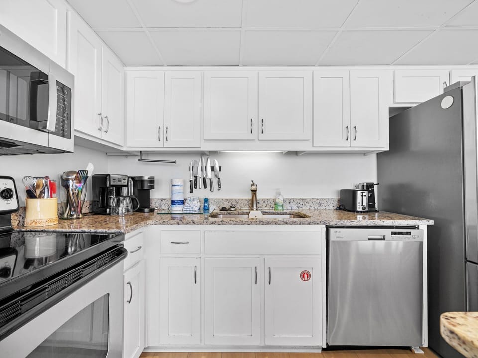Fully equipped kitchen