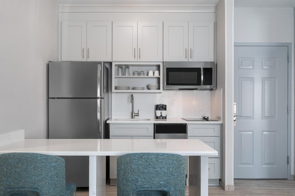 Premier Suite, 2 Bedrooms, 2 Bathrooms | Private kitchen | Full-size fridge, microwave, stovetop, coffee/tea maker