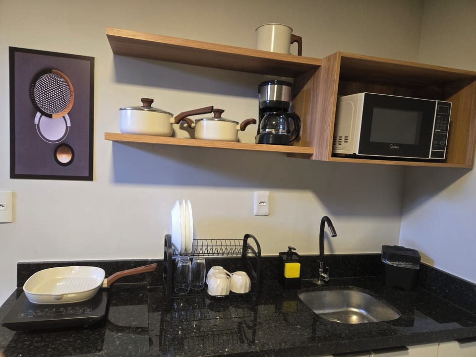 Studio | Private kitchen | Mini-fridge