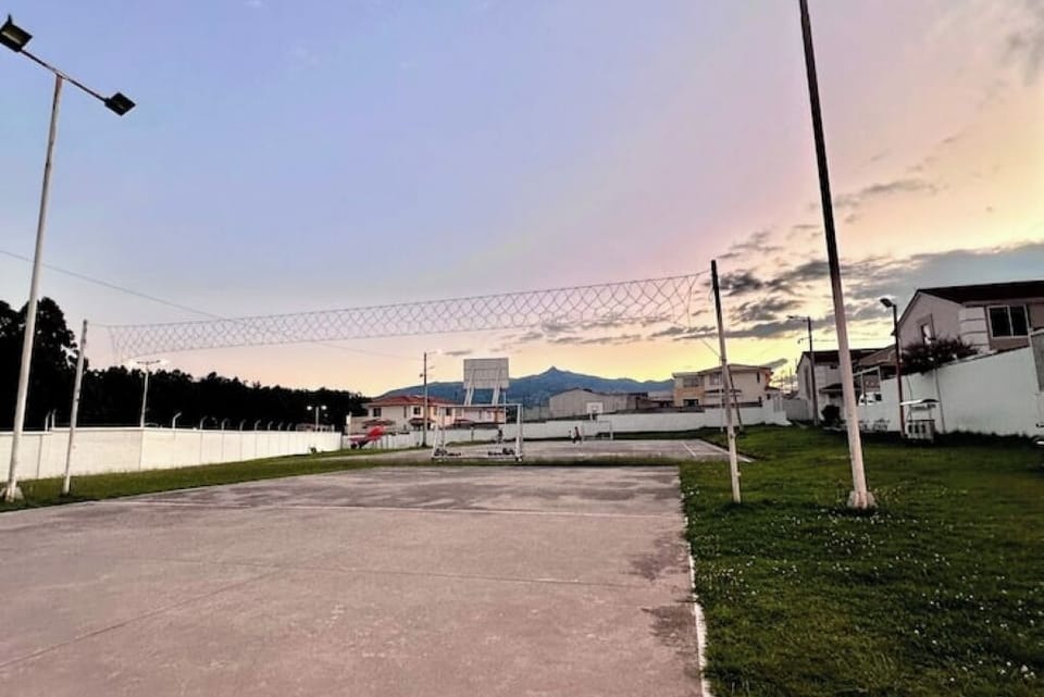 Sport court