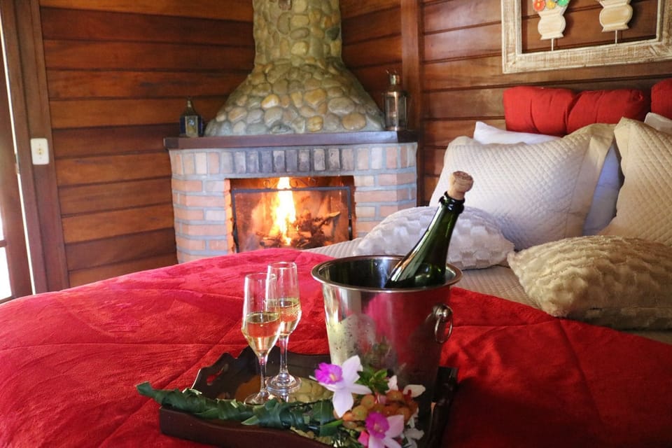 Standard Chalet, 1 Queen Bed, Pets Allowed, Garden View | Free WiFi