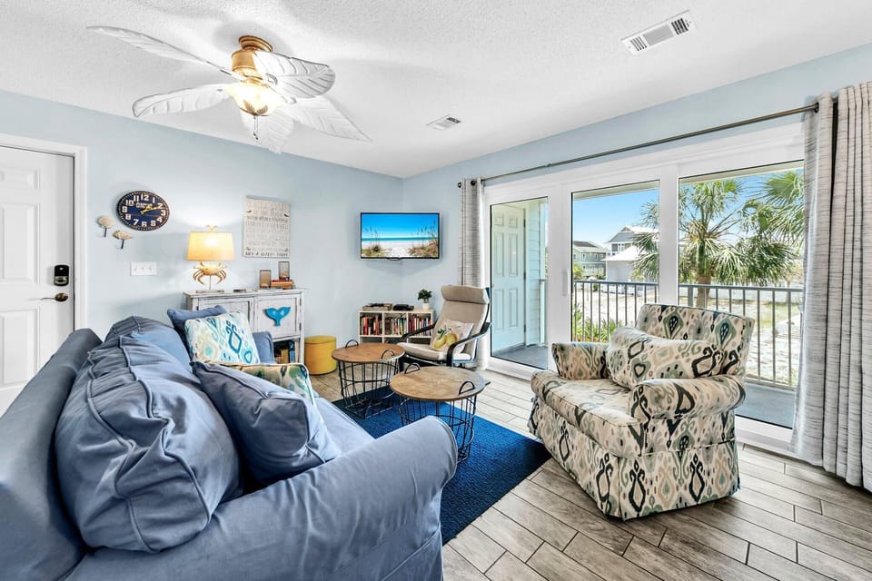 Condo, Multiple Beds (Beachside Villas 1022) | Living area