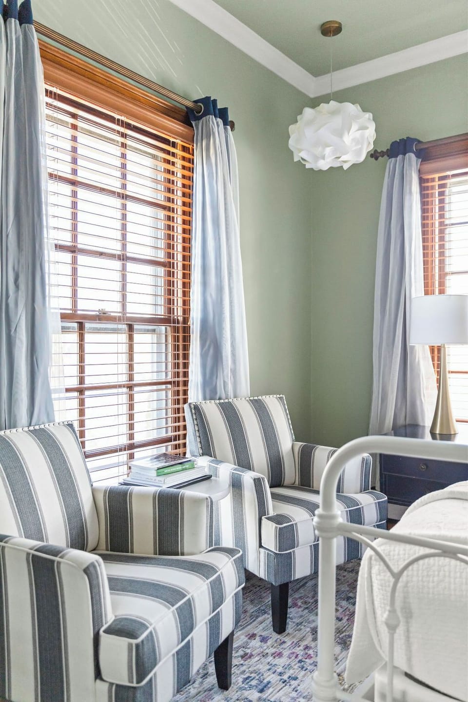 Deluxe Room, 1 King Bed | Premium bedding, blackout drapes, iron/ironing board, free WiFi