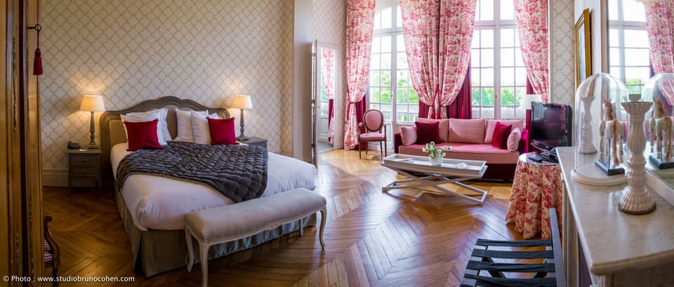 Family Room | In-room safe, desk, free WiFi, bed sheets