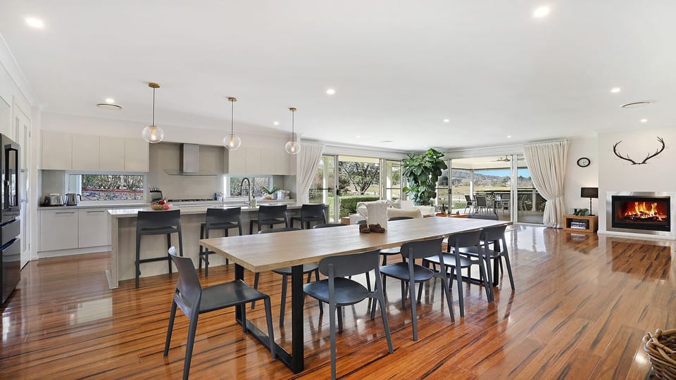 Albert Fields | Dining | 1km to Bowral cafes and restaurants
