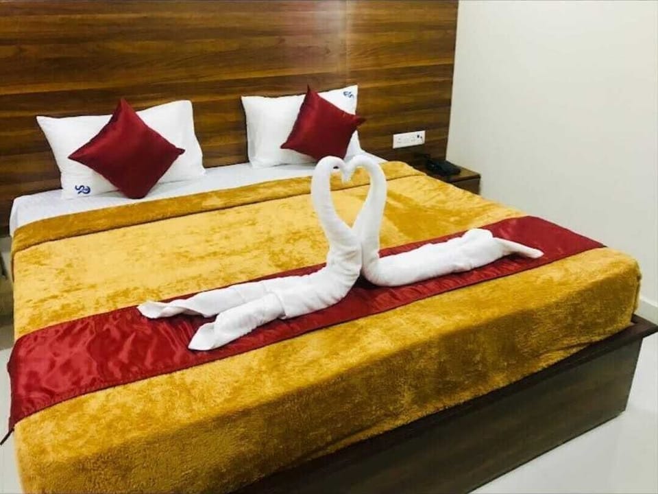 Deluxe Double Room | In-room safe, free WiFi