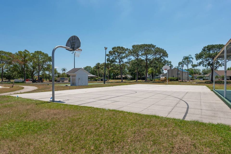 Sport court