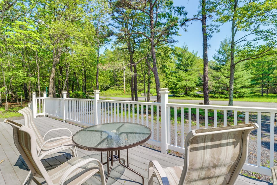 Private Deck | Charcoal Grill