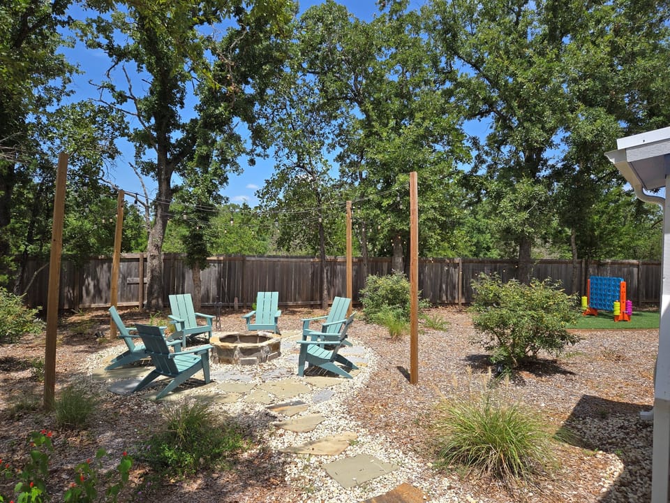 Enjoy s'mores around the firepit in the evening, and bring your morning coffee out to listen to the birds. Grab a game of giant Connect 4 on the astroturf.