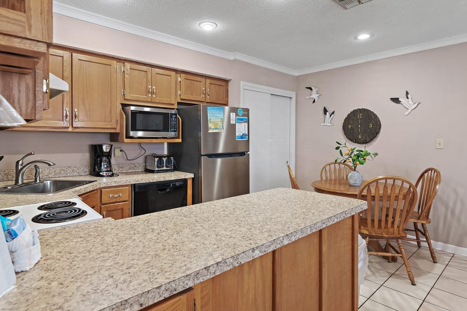 House, 1 King Bed with Sofa bed (Capri by the Gulf 113) | Private kitchen | Oven, toaster